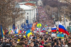 Ukraine’s Russian true friends collect money for Ukrainian army
