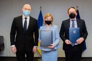 Ukraine and EU strike deal to train Ukraine’s civil servants