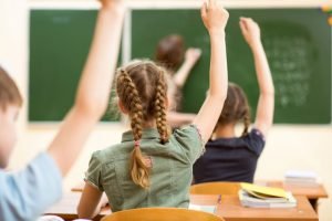 Ukrainians evaluate the quality of education between average and low