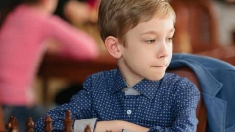 12-year-old Ukrainian defeats US grandmaster and wins Chess Grand Prix