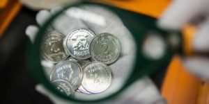 Ukrainian assets and hryvnia are falling sharply amid ongoing Russian aggression