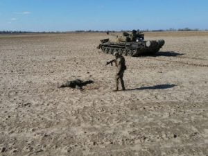 Russian soldier gives a tank to Ukraine’s Army for money reward