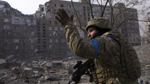 Azov states that defenders of Mariupol will not lay down their weapons
