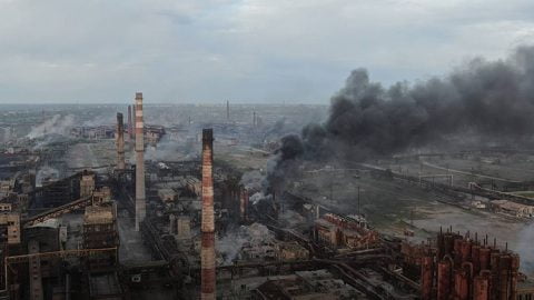 Evacuation from Azovstal will begin with rescuing seriously wounded