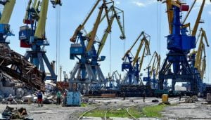 How russian invaders steal steel and people from Mariupol