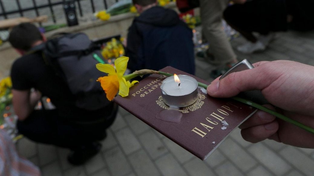 Ukraine introduces visa regime for Russians: how it works