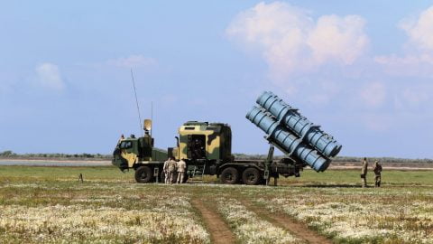 Can Ukraine produce weapons on its own?