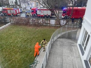 Ukrainian diplomats continue to receive threats