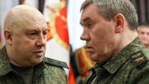 What means Surovikin’s dismissal from “commander of the war with Ukraine”?