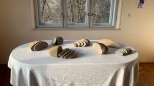 Ukrainians raise funds for the Armed Forces through artworks