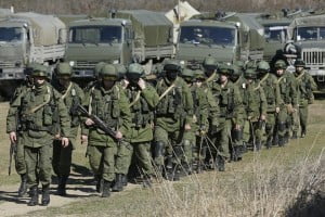 How many personnel has russia deployed in the occupied Crimea