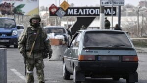 Russians shoot Ukrainian POWs as can’t resist the AFU onslaught in the south