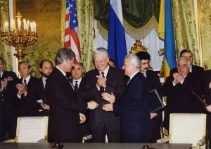 Budapest memorandum: how legal security guarantees for Ukraine turns to global security system destabilisation