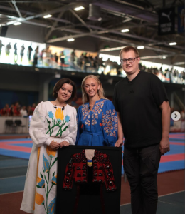 Champion’s costume up for auction to aid military blood transfusion needs