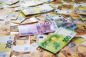 Europe wants to use $200 billion in frozen Russian assets as a peace guarantee for Ukraine