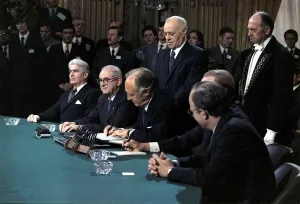 Lessons from the past: the true goal of the Vietnam and Ukraine wars