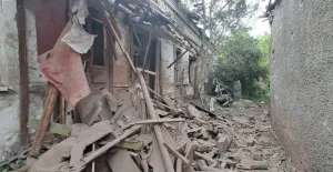 Russians attacked the Dnipro region: houses and cars were damaged, and a fire broke out