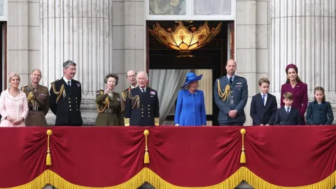 King Charles paid tribute to Ukrainian unit at the parade in London