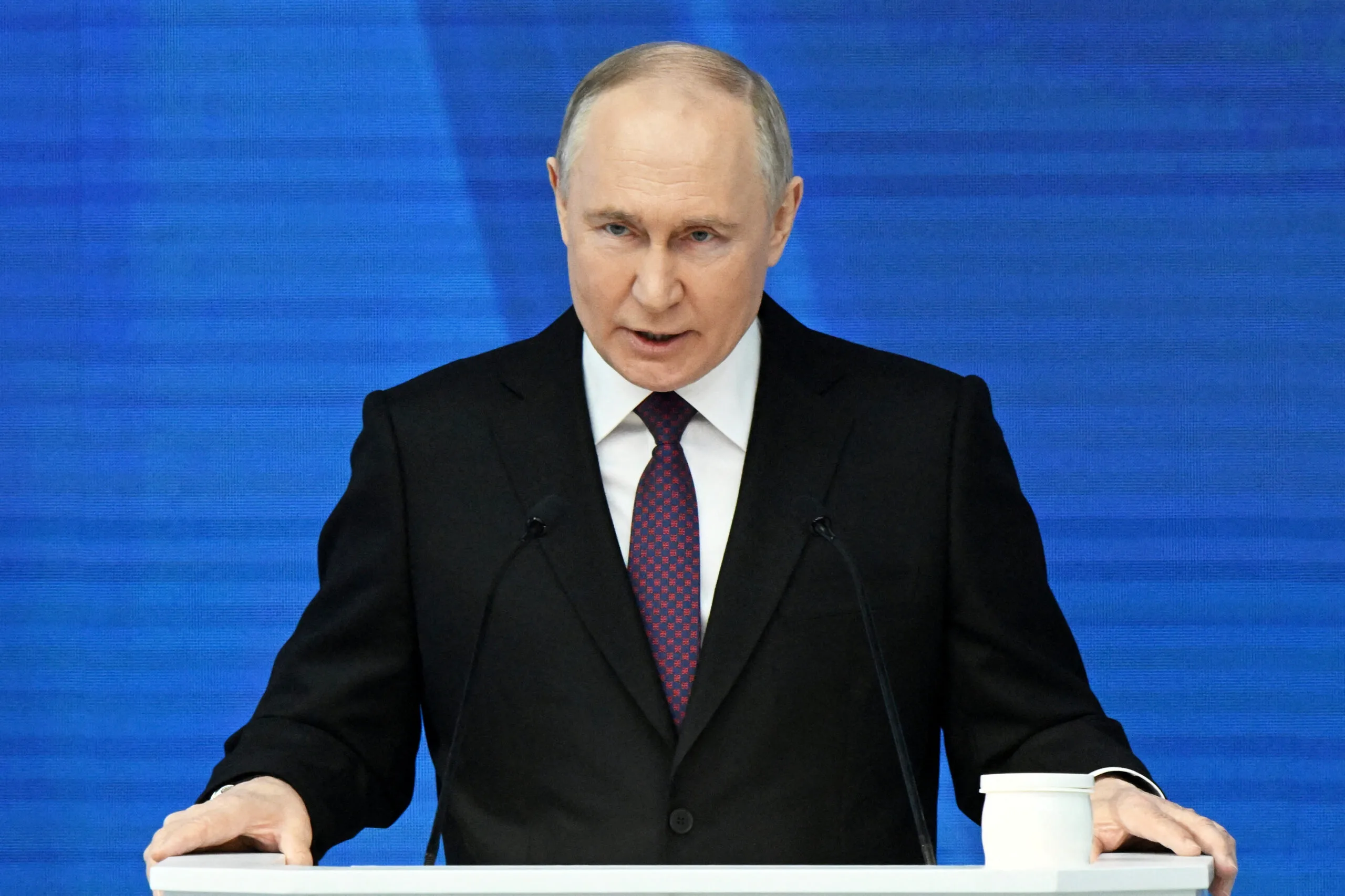 How does Putin measure success in the war against Ukraine?