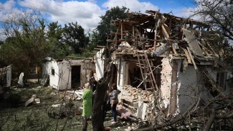 Tragic Night in the Kyiv Region After Russian Air Strike: Hospitals Destroyed, Patients Evacuated, Child Injured