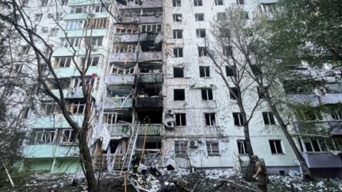 russian massive strike on chernivtsi