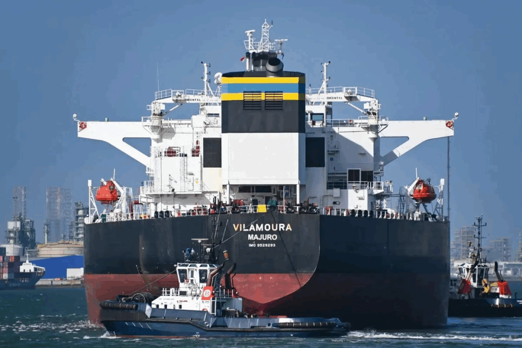 A tanker carrying 1 million barrels of oil, which had previously docked at Russian ports, exploded near Libya, according to media reports